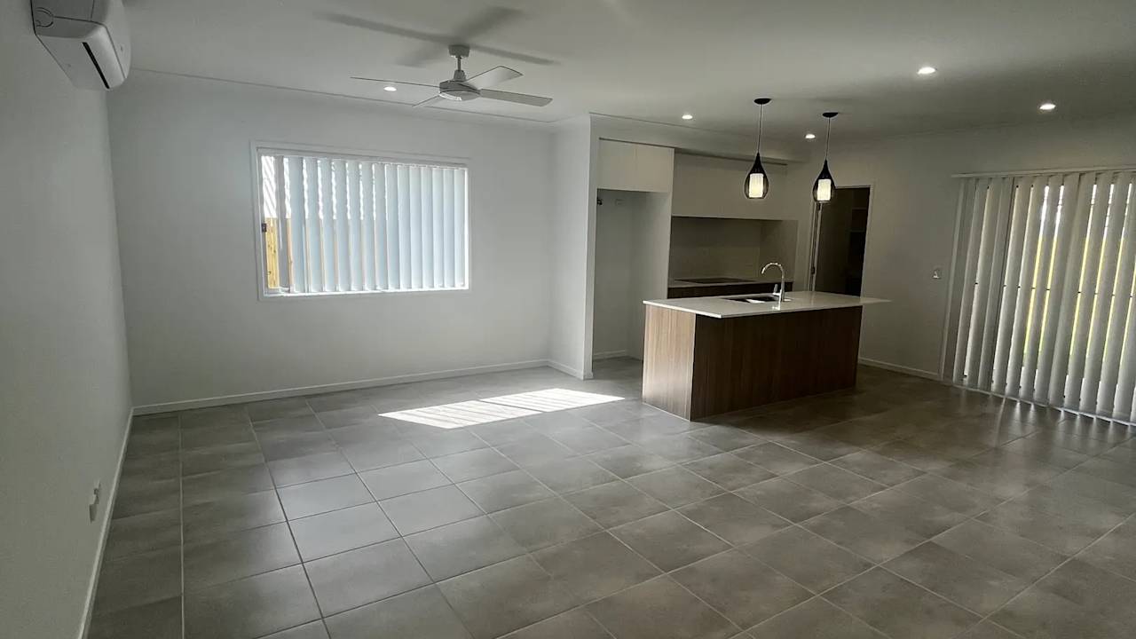 Unfurnished room in a share house