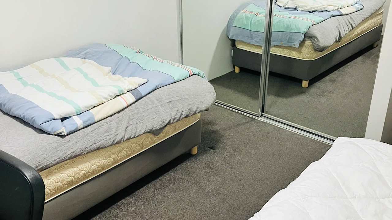 Furnished room in a flatshare