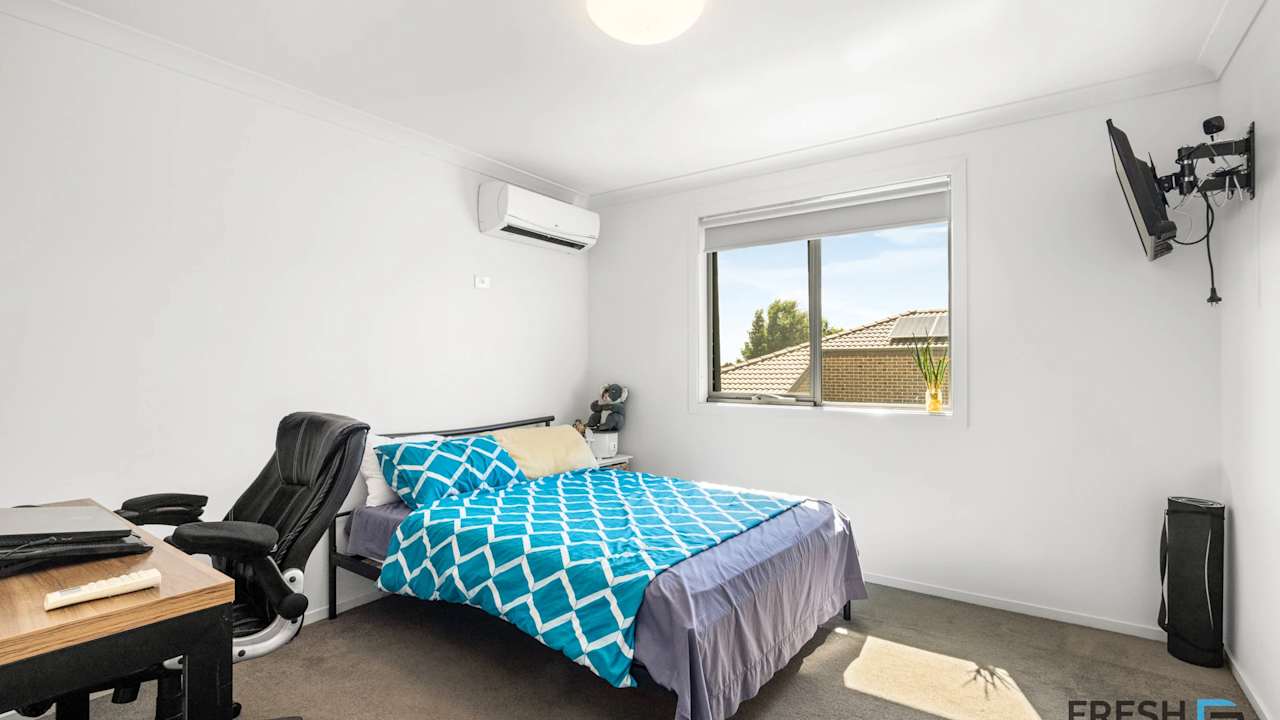 Furnished room with ensuite in a share house