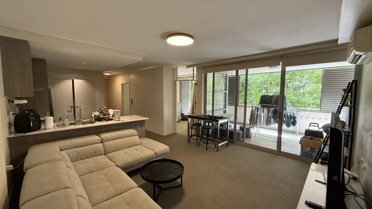 Furnished room with own bathroom
