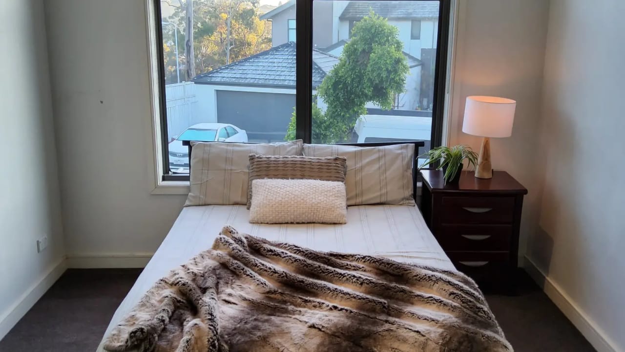 Furnished room in a share house