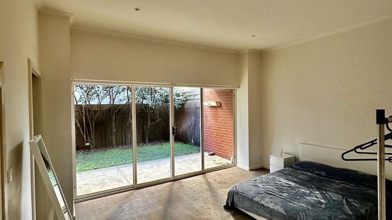 Furnished room with own bathroom
