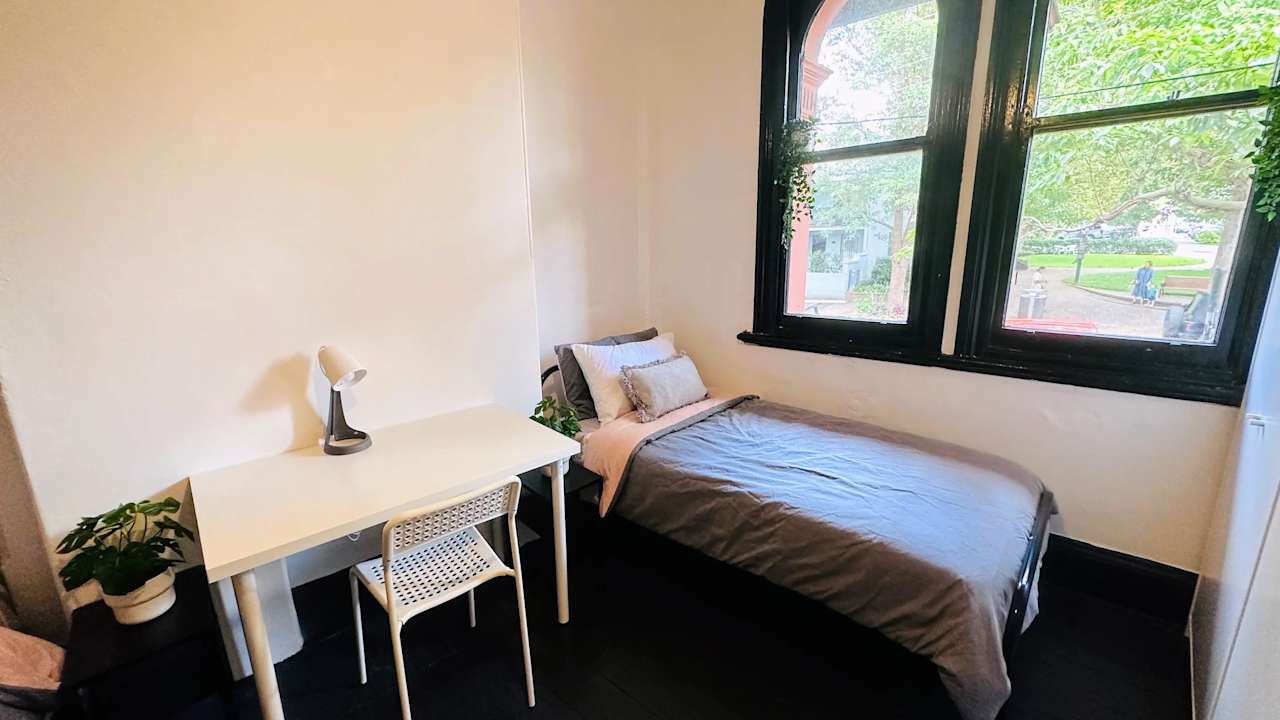 Furnished room in a share house
