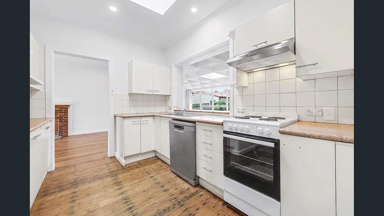 Unfurnished room in a share house