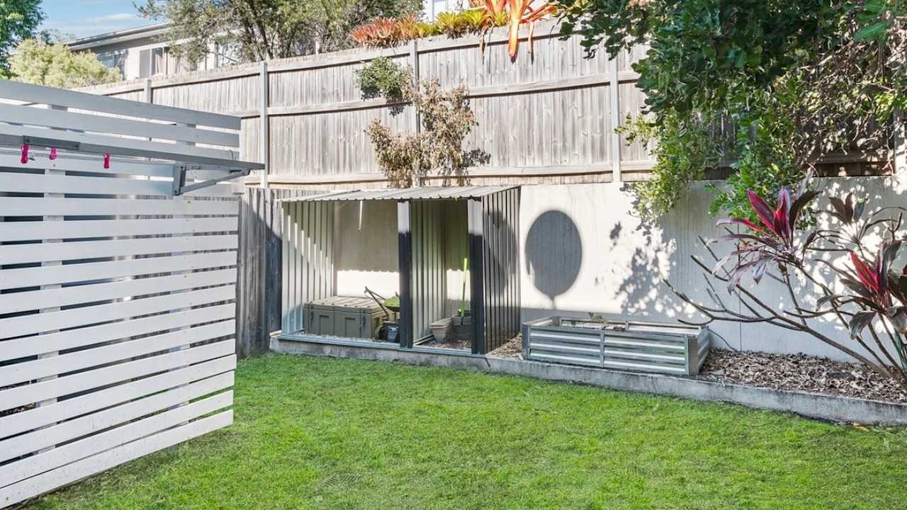 Unfurnished room in a share house