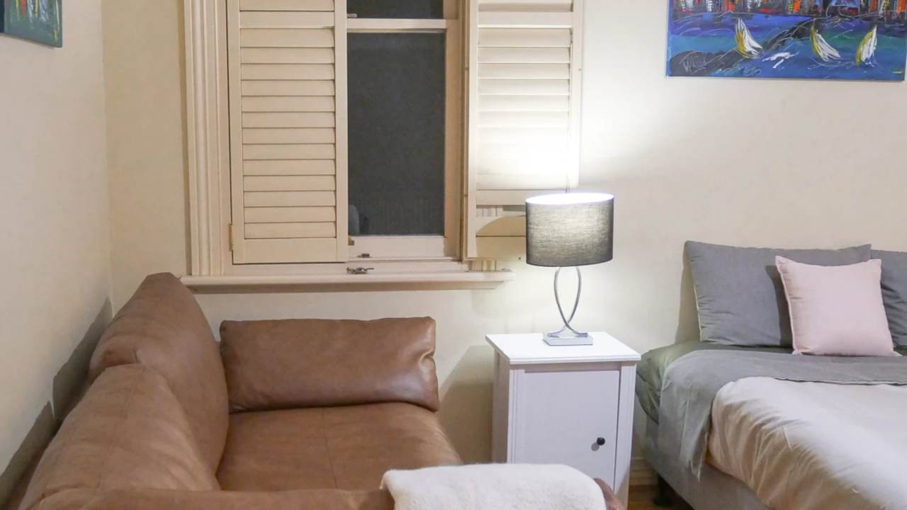 Furnished room in a share house