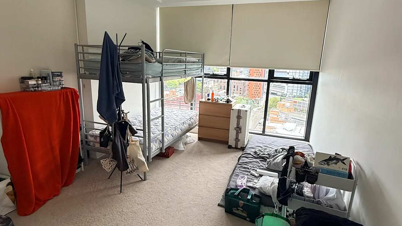 Furnished room in a flatshare