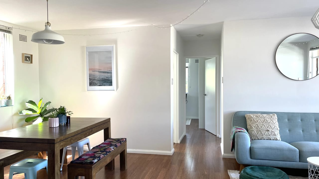 Whole property with 1 room for rent