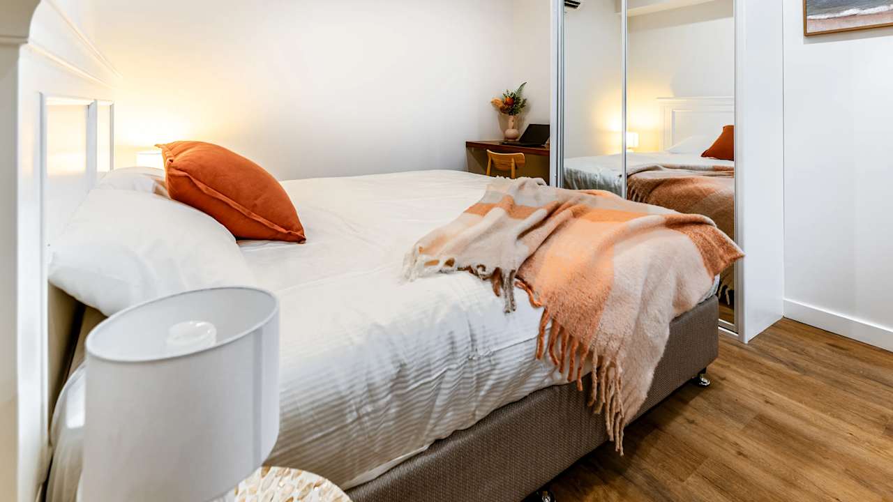 Furnished room studio flat for rent