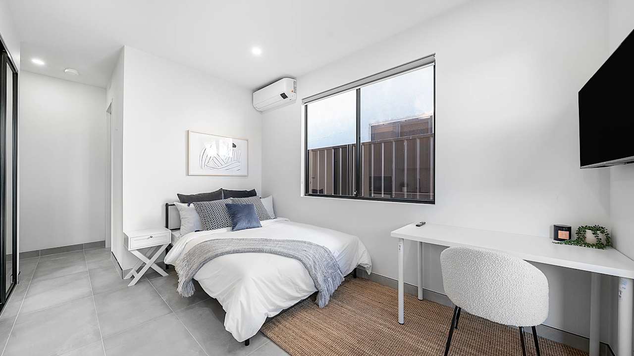 Room studio flat for rent