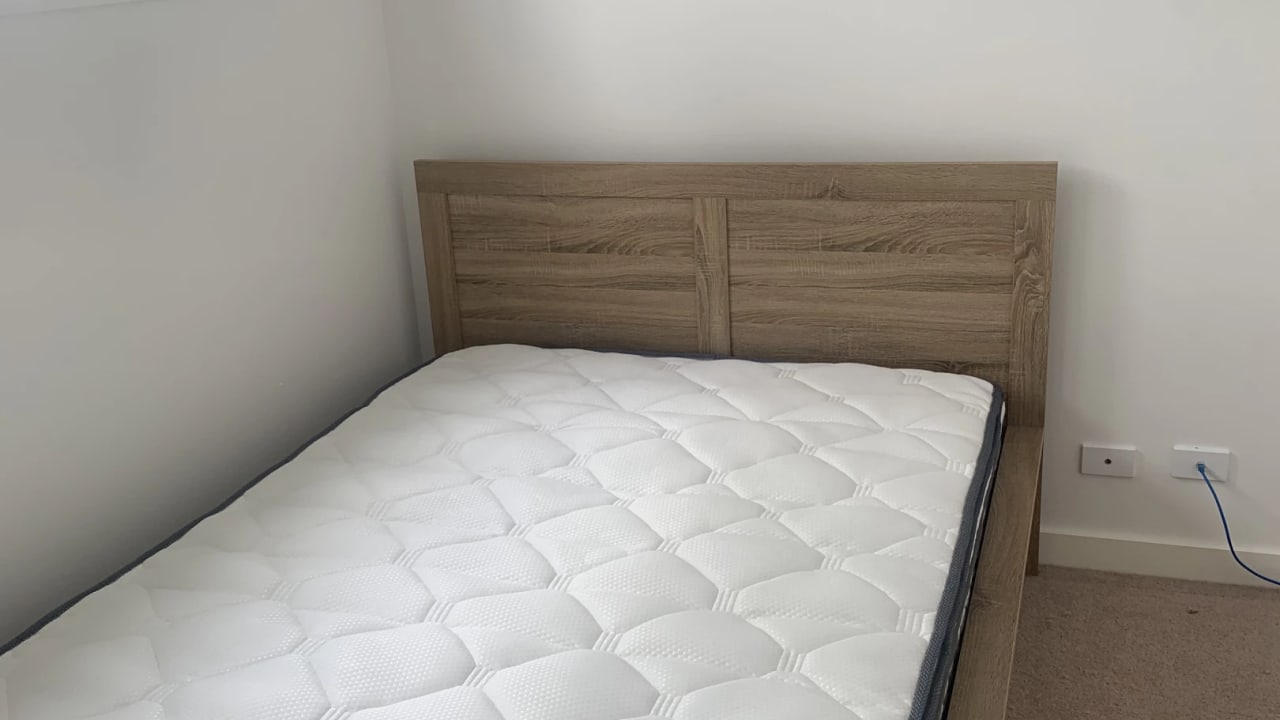 Furnished room with own bathroom