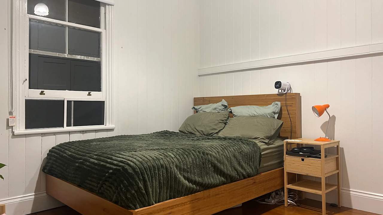 Room in a share house