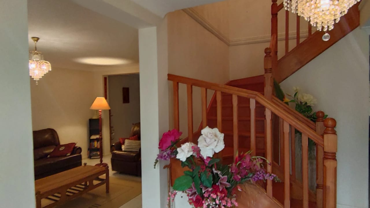 Furnished room in a share house