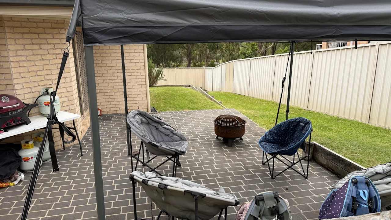 Unfurnished room with own bathroom