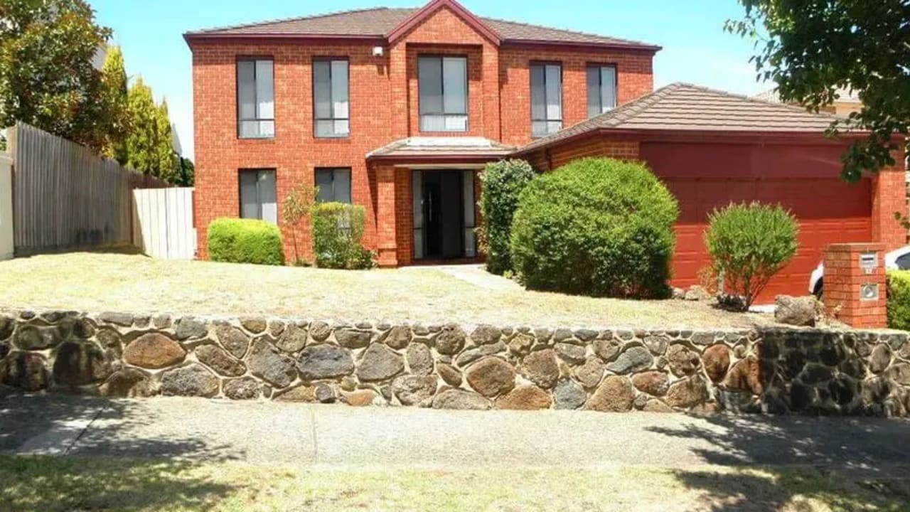 Whole property with 4 rooms for rent