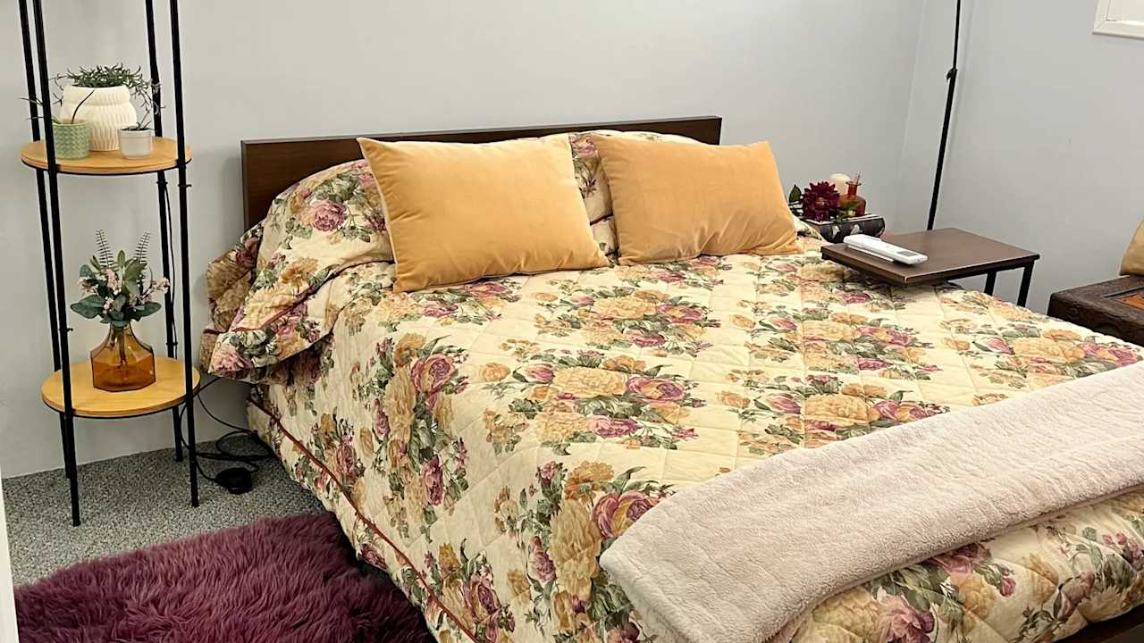 Furnished room with own bathroom