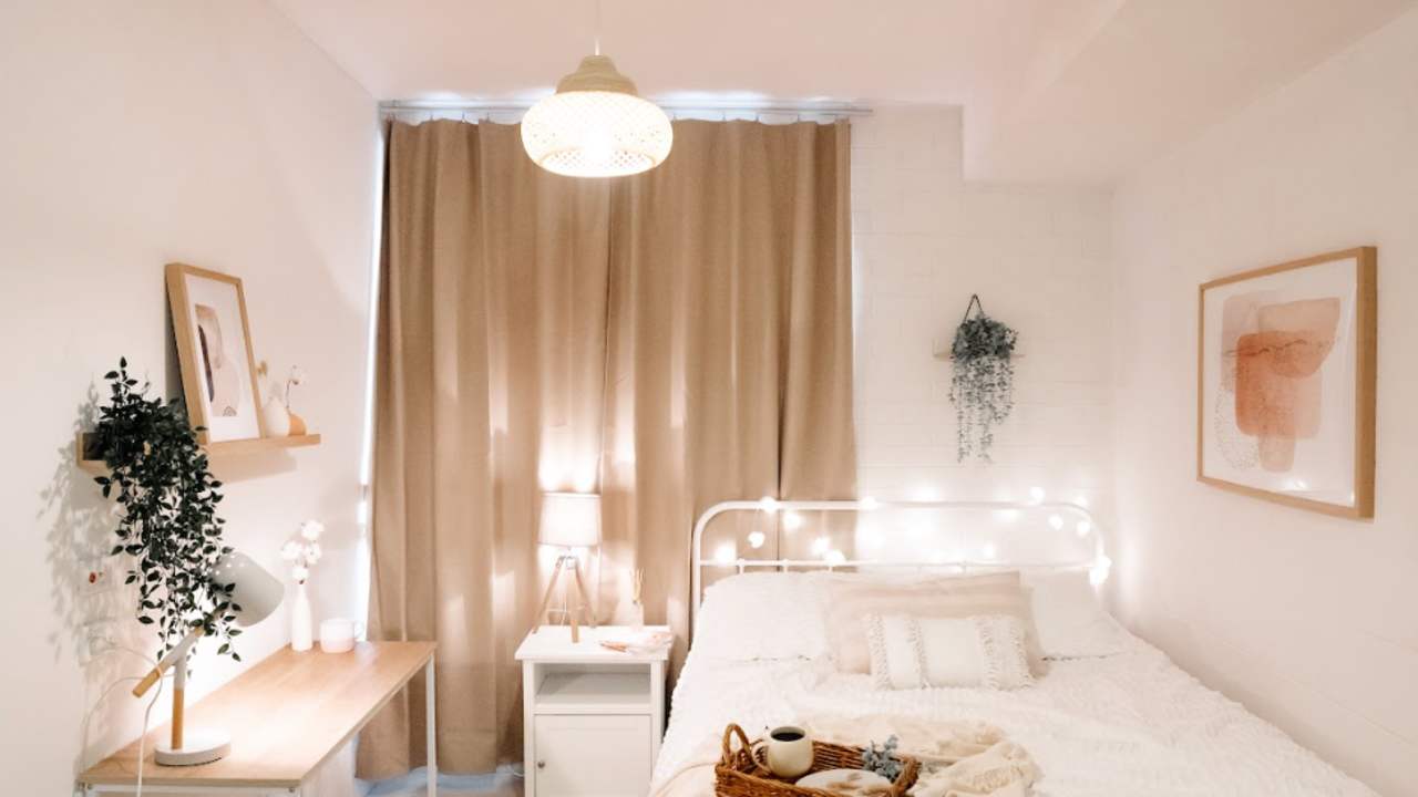 Furnished room in a flatshare