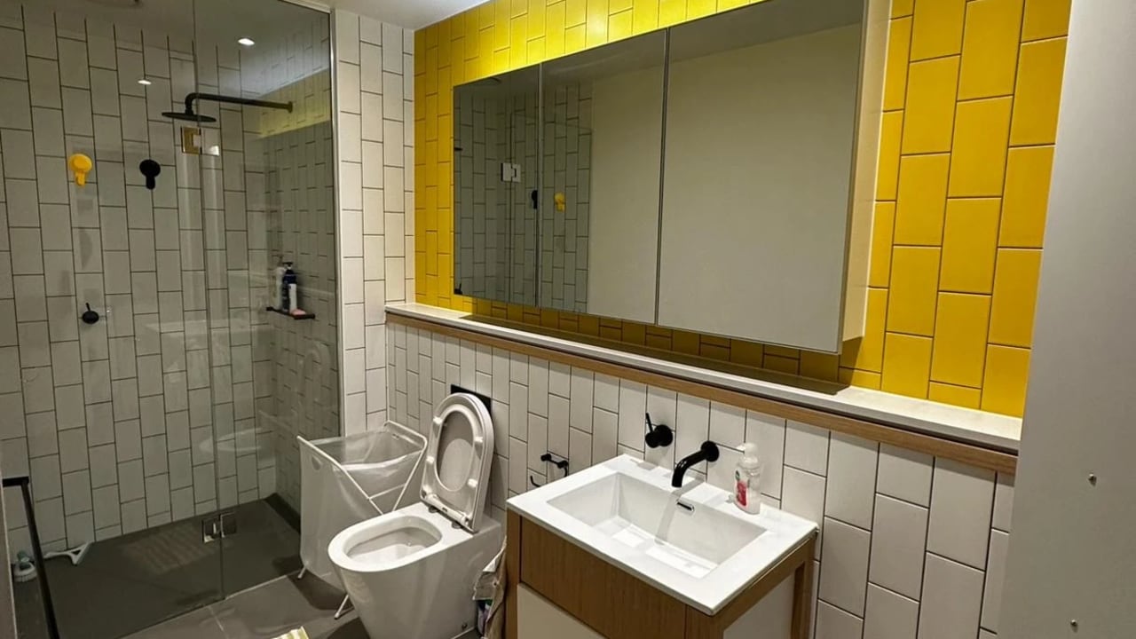 Furnished room with own bathroom