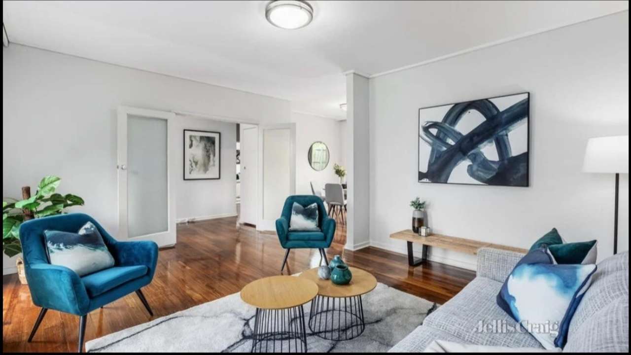 Room in a share house