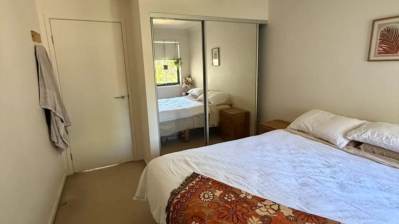 Unfurnished room in a share house