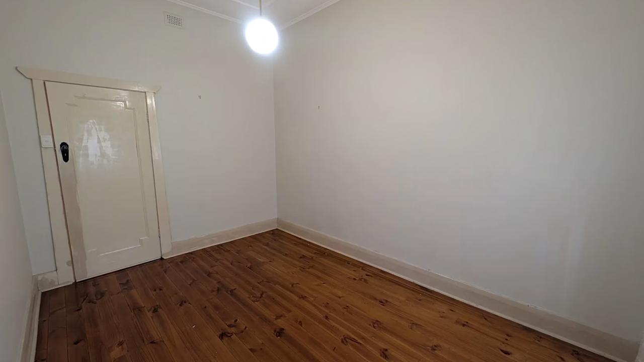 Unfurnished room in a share house