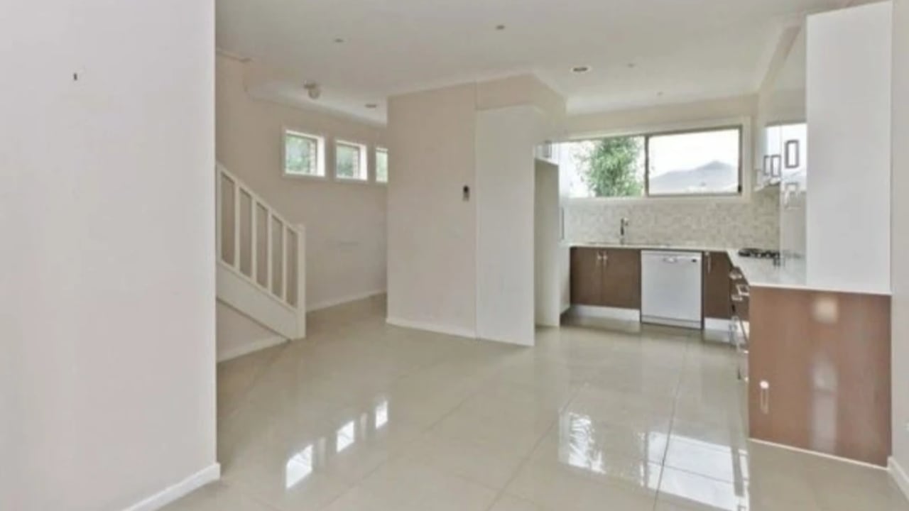 Room in a share house