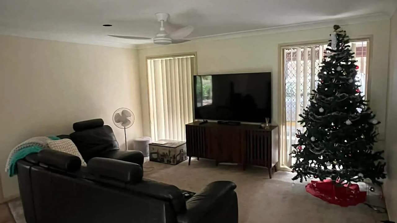 Unfurnished room with own bathroom