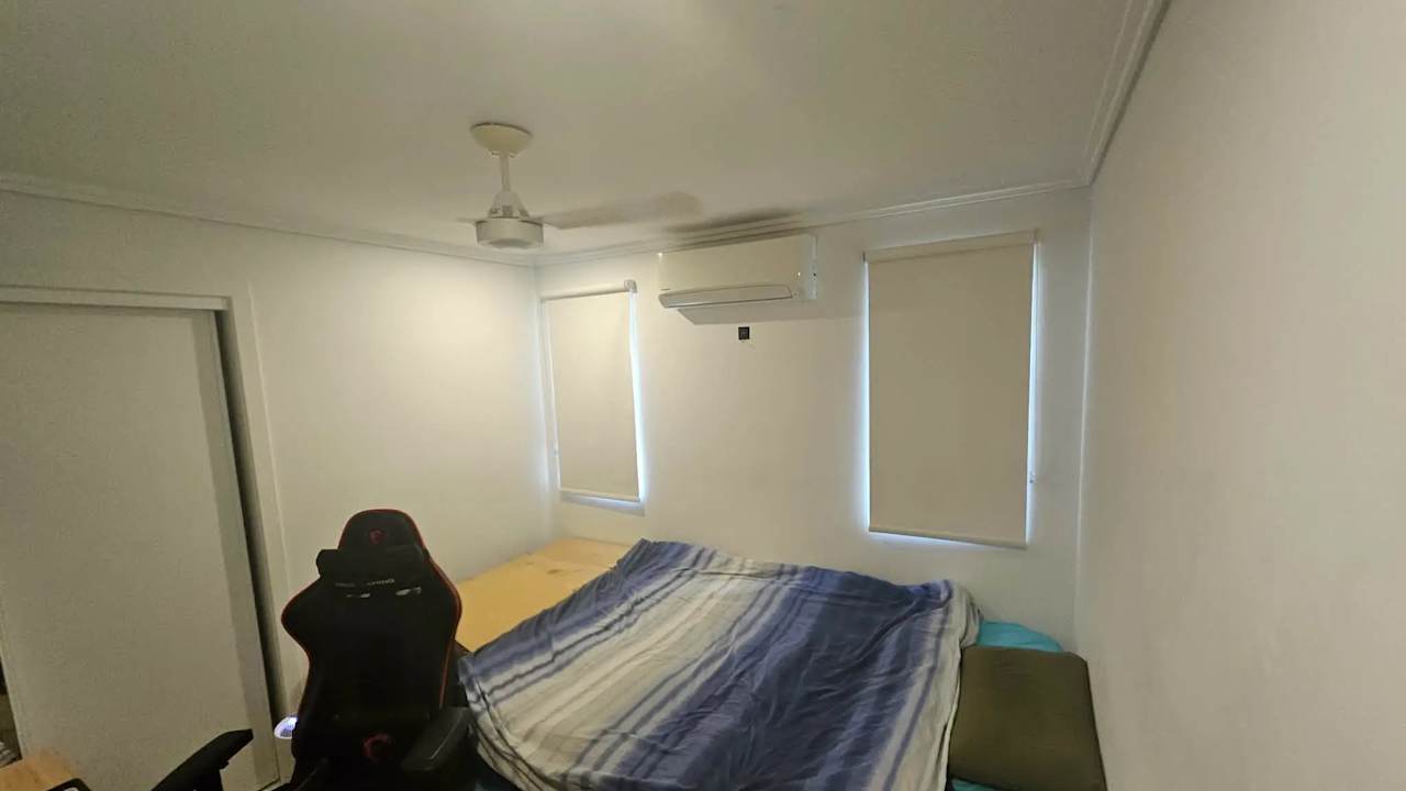 Unfurnished room in a share house