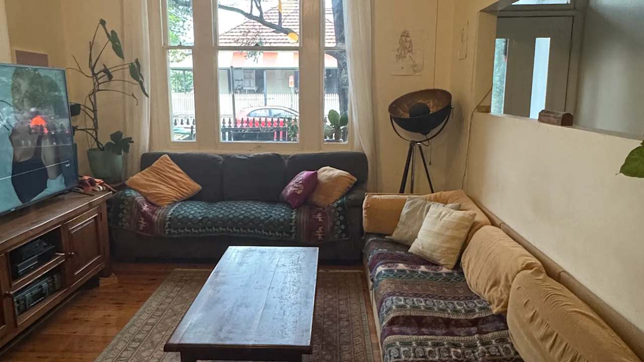 Whole property with 3 rooms for rent