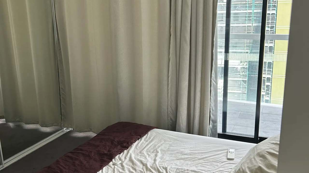 Furnished room with ensuite in a flatshare