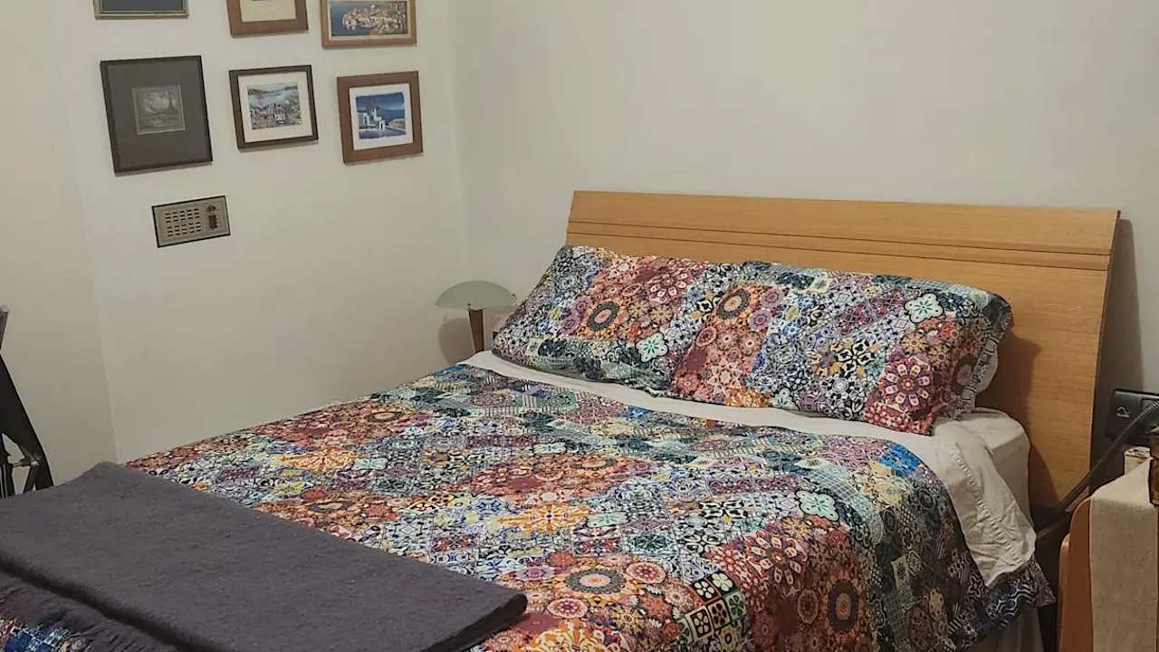 Unfurnished room with own bathroom