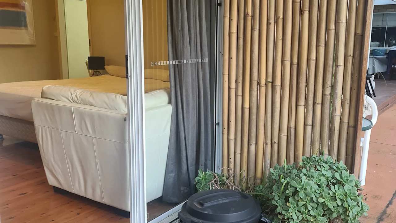 Furnished room with ensuite in a flatshare