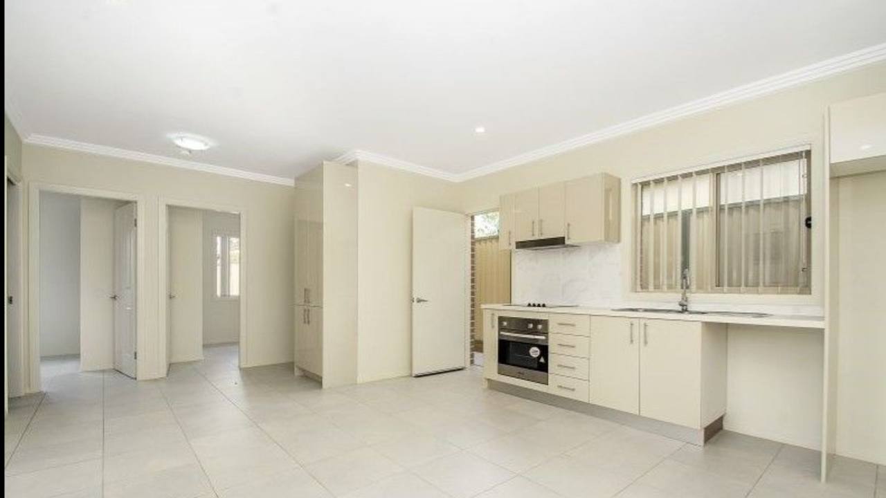 Room in a share house