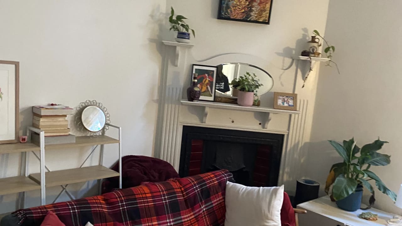 Unfurnished room in a share house