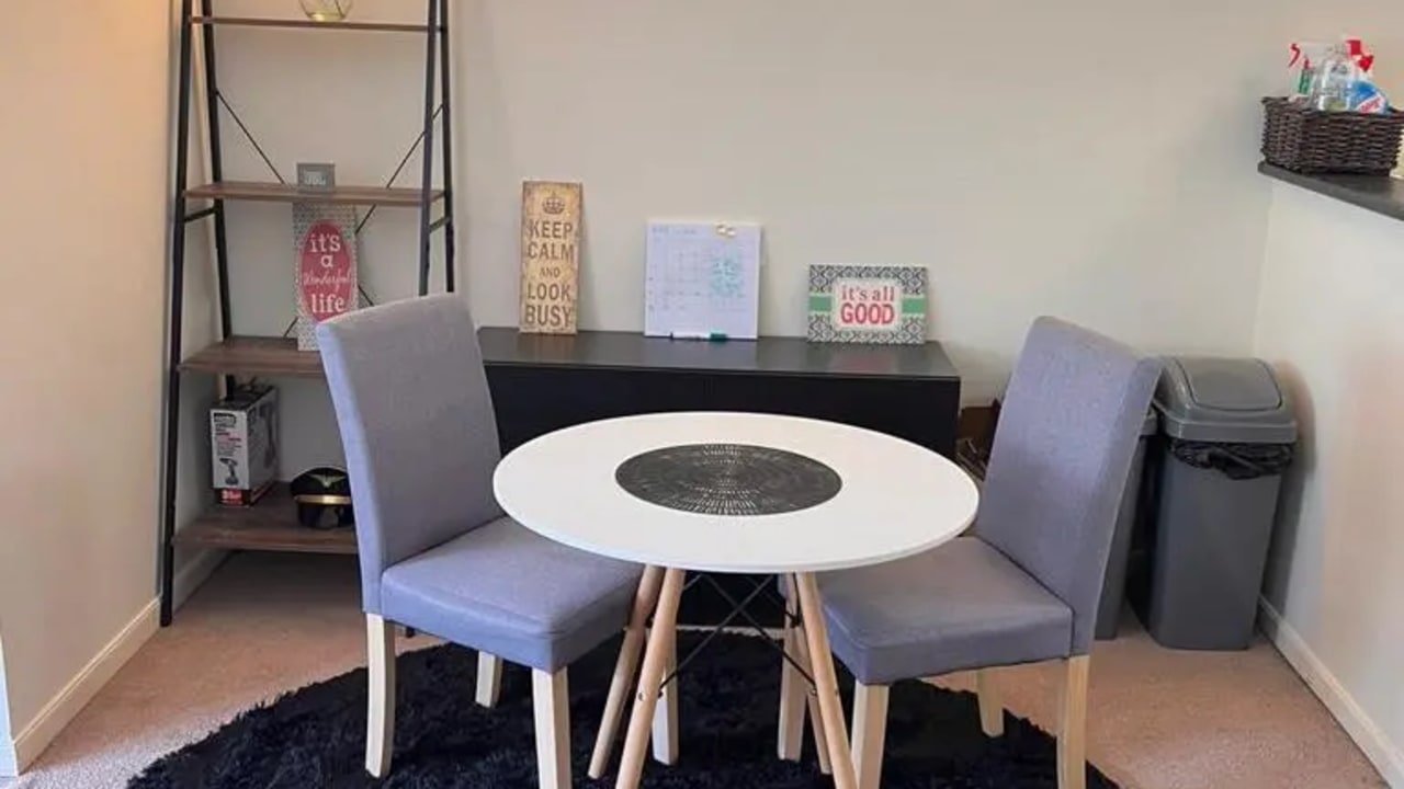 Furnished room with ensuite in a flatshare
