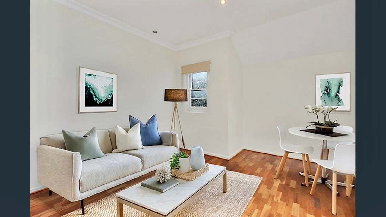 Unfurnished room in a flatshare
