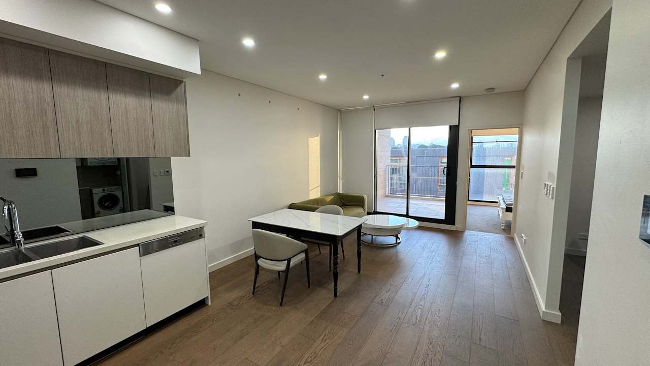 Whole property with 1 room for rent