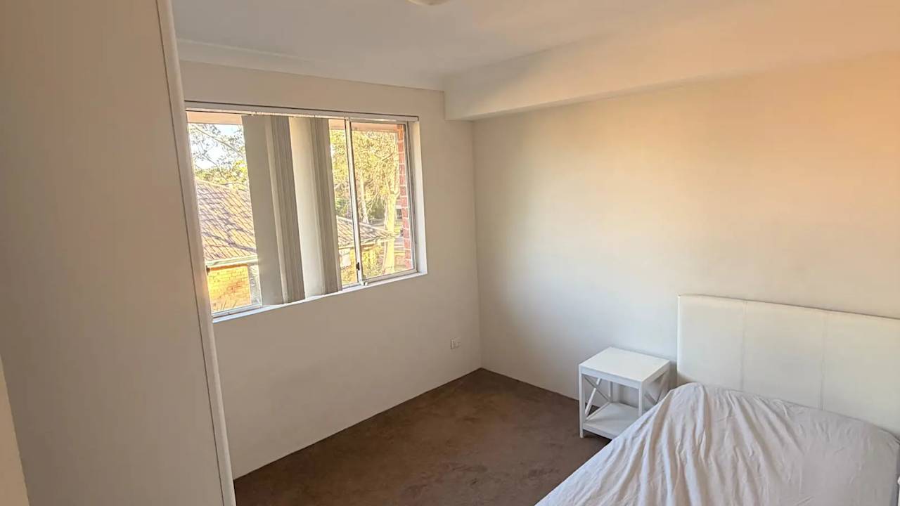 Furnished room in a flatshare