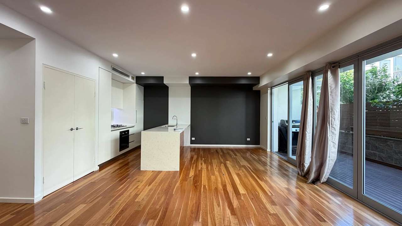 Whole property with 2 rooms for rent