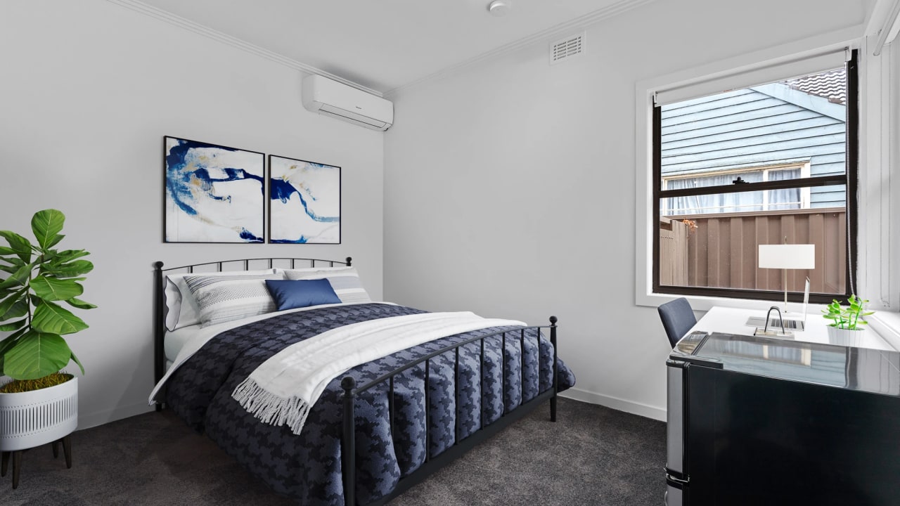 Furnished room in a share house