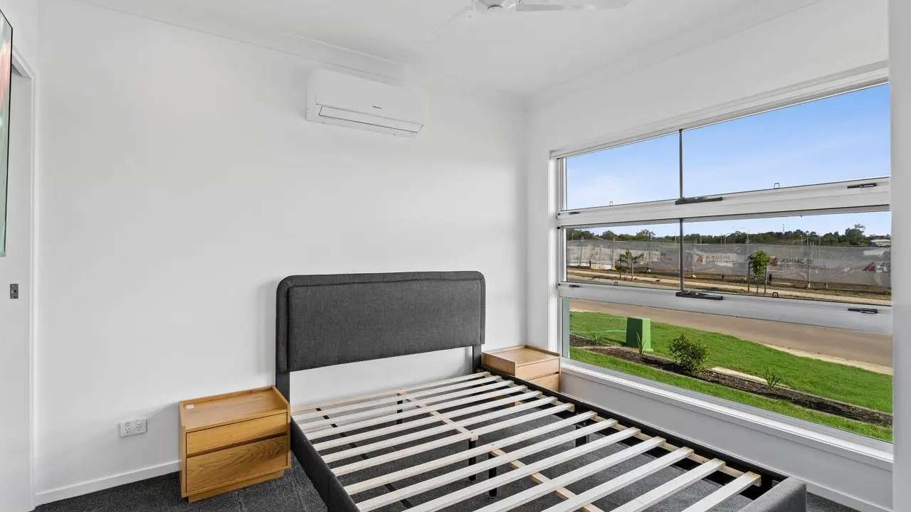 Furnished room with ensuite in a share house