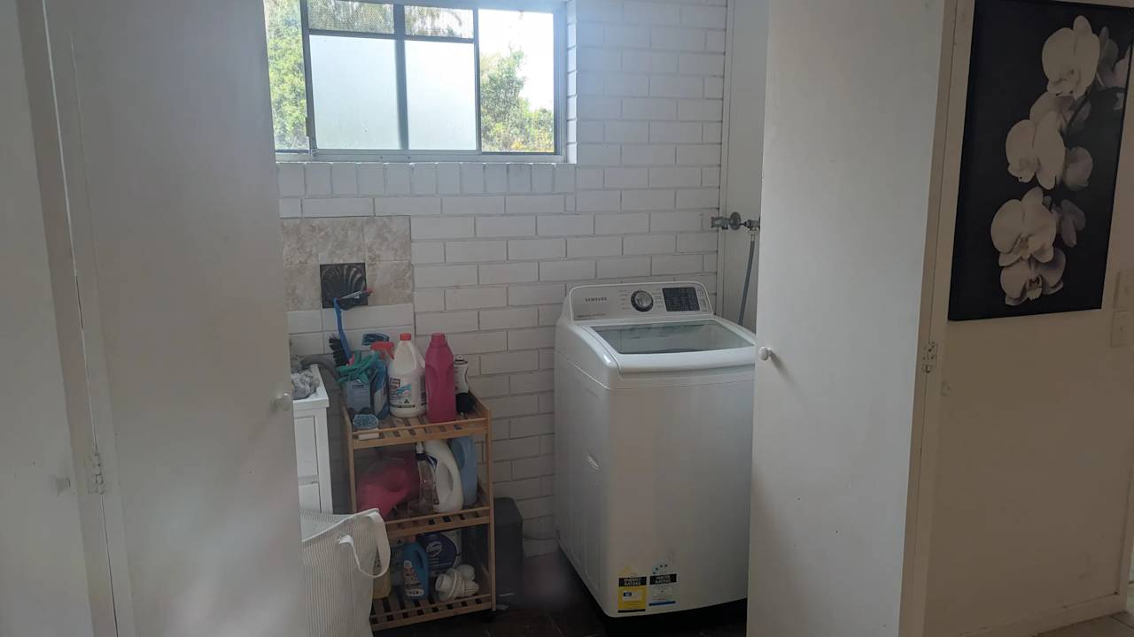 Unfurnished room with own bathroom