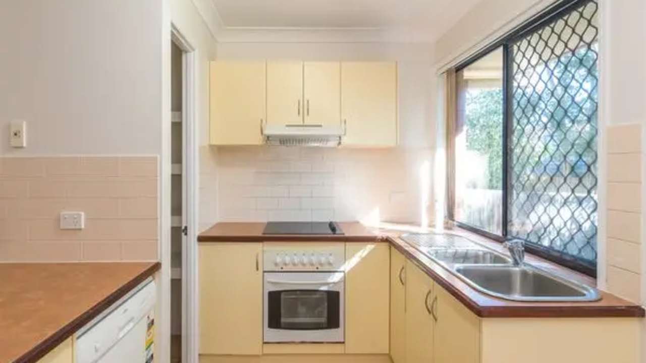 Unfurnished room in a share house