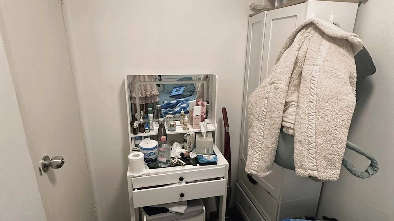 Furnished room in a flatshare