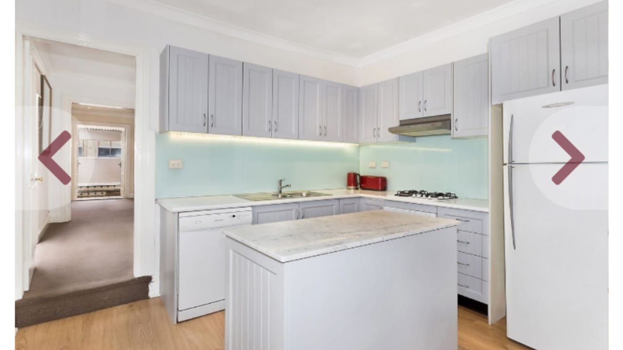 Room in a share house