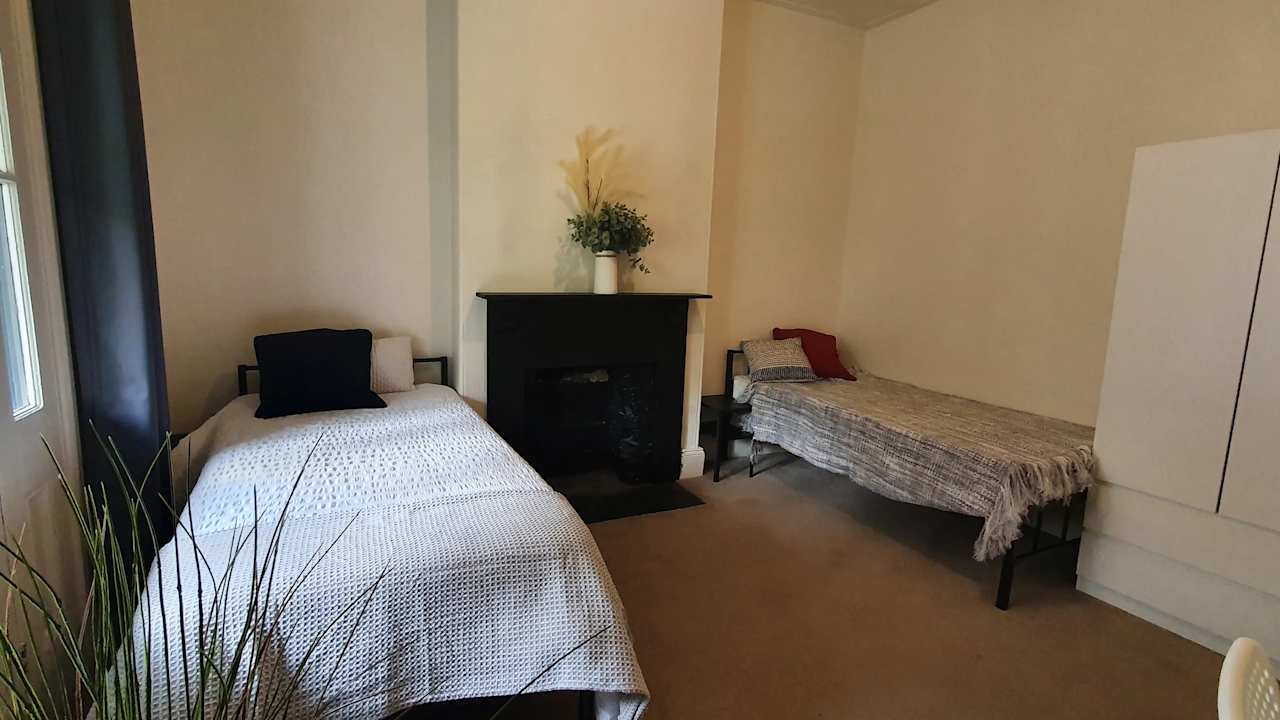 Furnished room in a share house