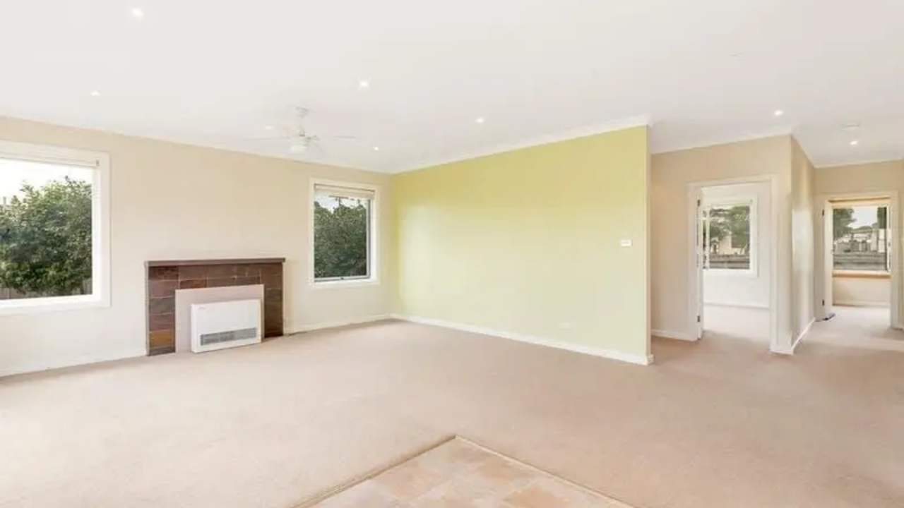 Whole property with 3 rooms for rent