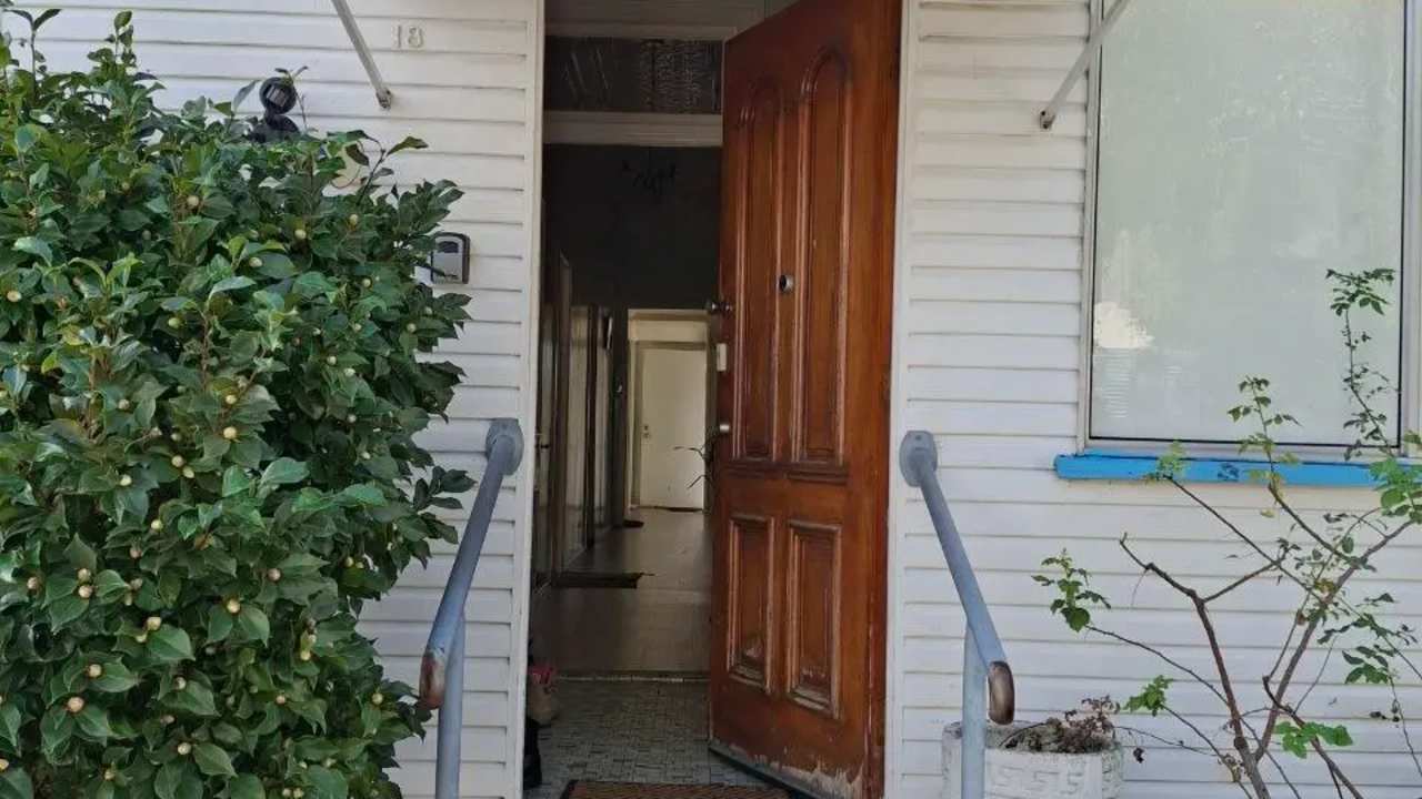 Unfurnished room in a share house