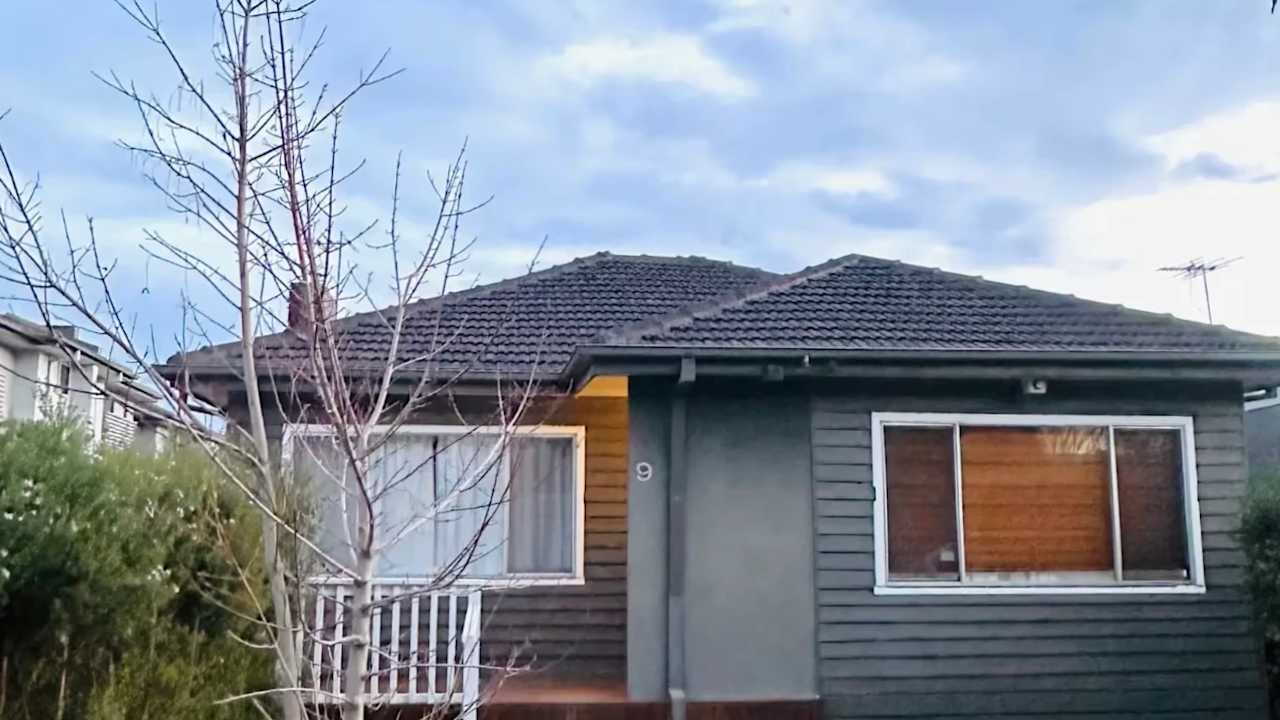 Room in a share house