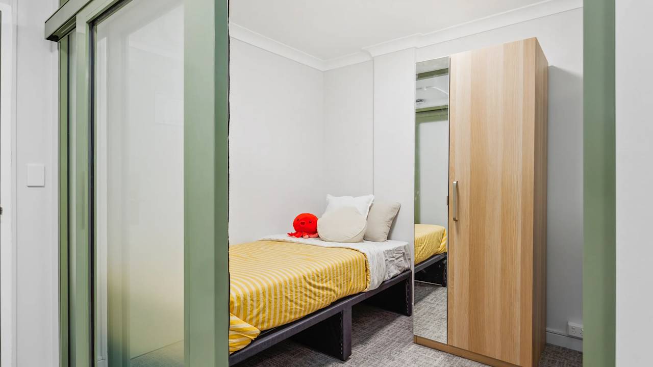 Furnished room in a share house
